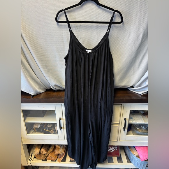 Z Supply. Black adjustable strap tank style jumpsuit with wide leg. Size medium. - Picture 1 of 2